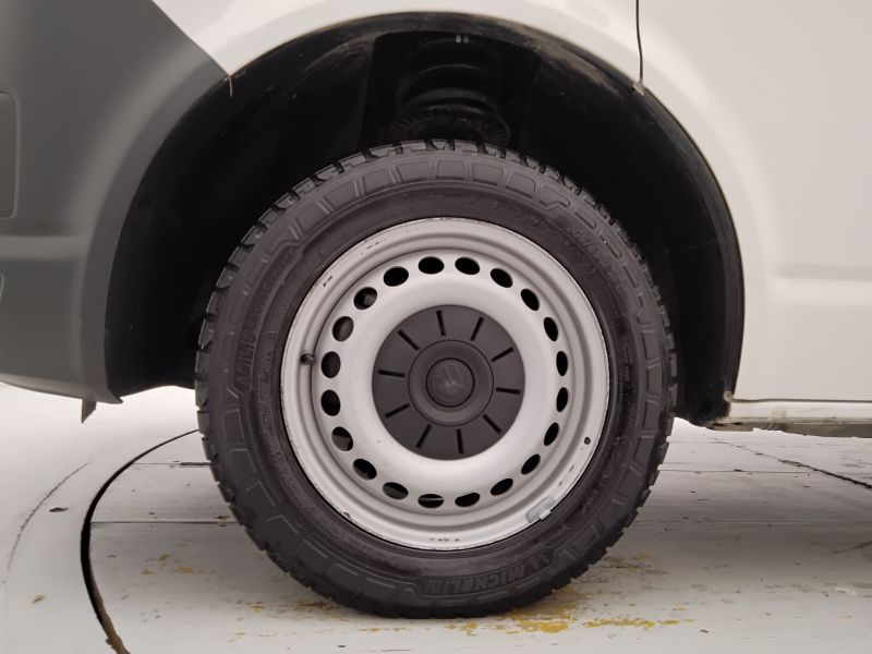 GuidiCar - VOLKSWAGEN INDUSTRIALI Transporter 2018 Transporter - Transporter Van  Business   2.0 TDI 81 kW  ant. man. L1 Usato